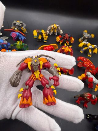 Lotto 34 Gormiti di serie diverse