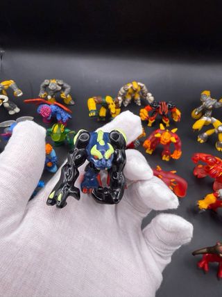 Lotto 34 Gormiti di serie diverse