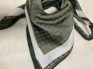 Pañuelo estampado mujer