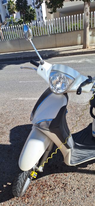 Piaggio Liberty 125 Scooter Automática