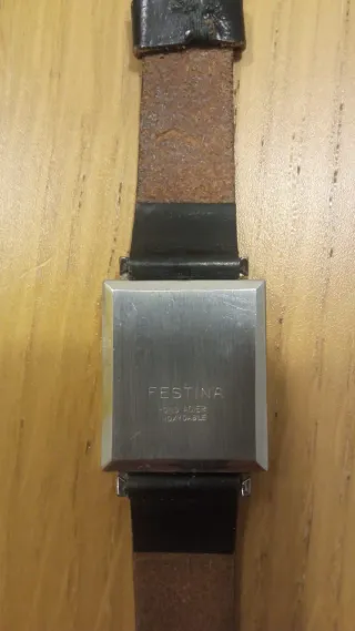 Reloj Festina Cuadrado Correa Negra