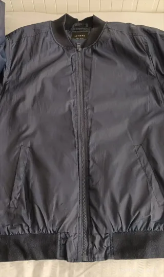 Chaqueta bomber azul