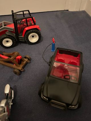 Lote vehículos Playmobil: Tractor, coche, motos