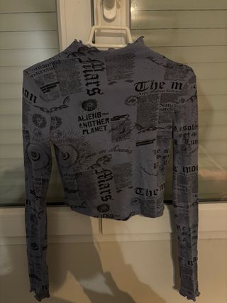 Blusa blanca tirantes negros