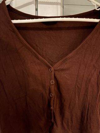 Blusa blanca tirantes negros