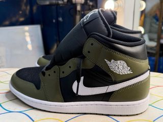 Nike Air Jordan 1 Mid Talla 45