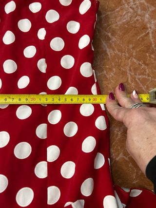 Traje de flamenca rojo lunares blancos