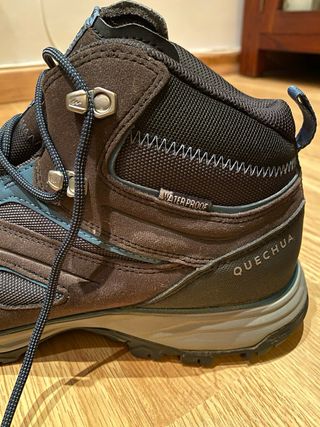 Botas de montaña impermeables