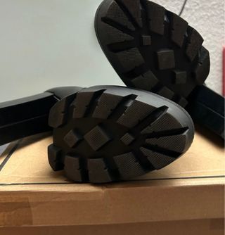 Botines negros nuevos