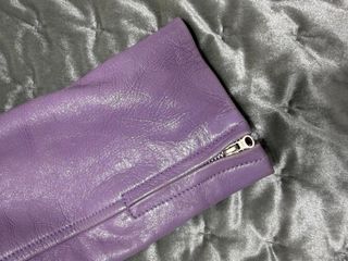 Cazadora cuero morada talla S