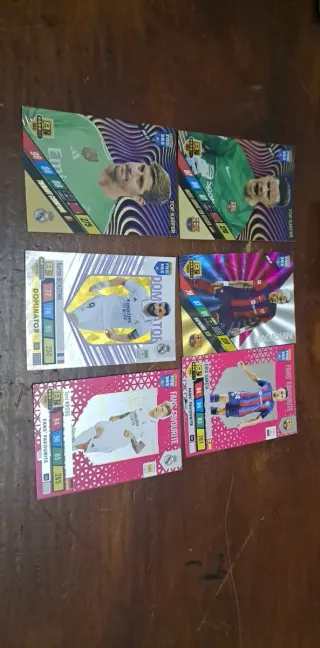 Cromos de fútbol variados