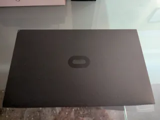 Oculus Quest VR Headset y Controles