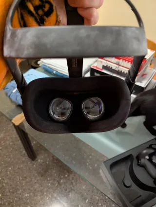 Oculus Quest VR Headset y Controles