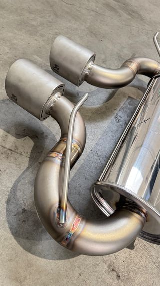 Escape completo VW Golf R20