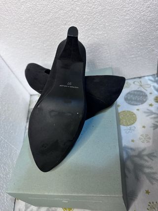 Tacones negros Victoria Delef