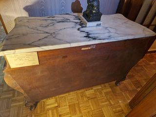 Cómoda estilo Luis XV Mármol y Madera