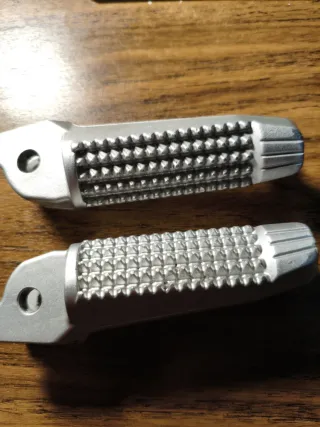 Estriberas BMW K1300R Delanteras Originales