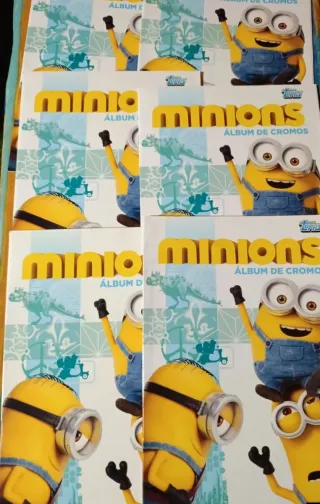 500 sobres cromos Minions + 6 álbumes