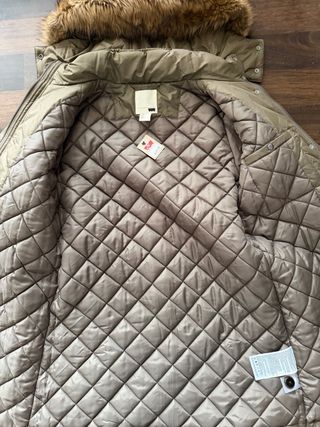 Abrigo Levi's verde militar sin estrenar