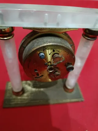 Reloj de sobremesa antiguo SOLO