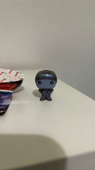 Will upside down huevos kinder stranger things