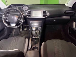 Peugeot 308 2016 180000 km 1.6 120 cv diesel