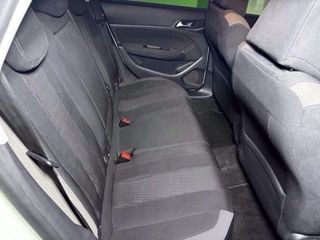 Peugeot 308 2016 180000 km 1.6 120 cv diesel