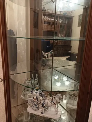 Vitrina Esquinera Madera y Cristal