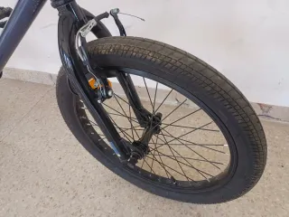 Bicicleta BMX para niño