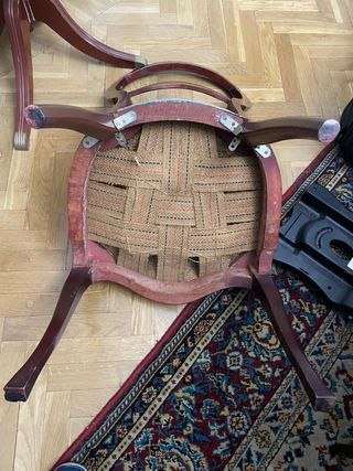 Sillas de madera y tela