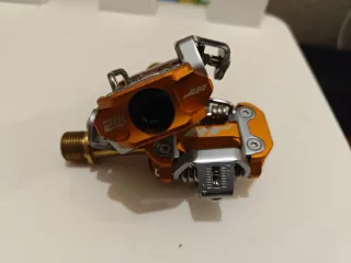 Pedales HT M2 Eje de Titanio