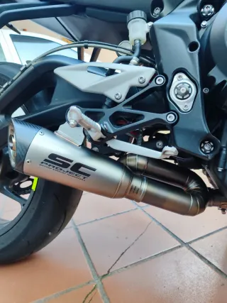 Escape SC Project Triumph Street Triple 765