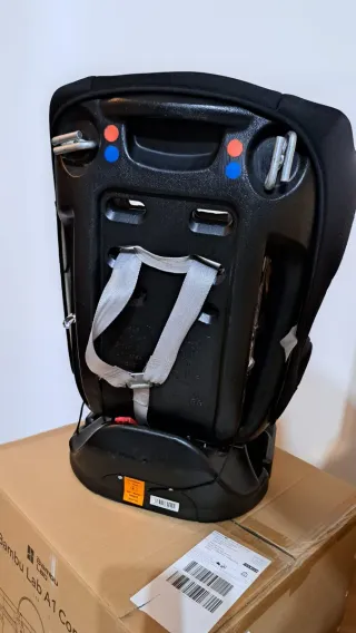 Silla de coche para bebé gris