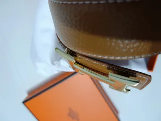 Cinturón Hermès Marrón Hebilla Dorada