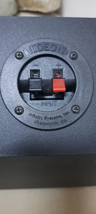 Infinity Video 1 Altavoz Central Negro