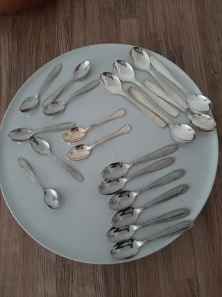 Corredo: venti cucchiaini da caffè vintage. Nuovi