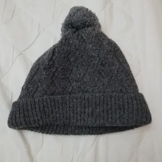Gorro Kiabi gris 4-5 años