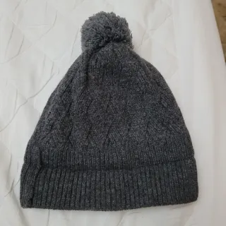 Gorro Kiabi gris 4-5 años