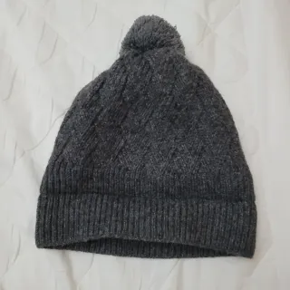 Gorro Kiabi gris 4-5 años