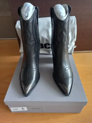 Botines cuero negro. Talla 39. Lola Cruz