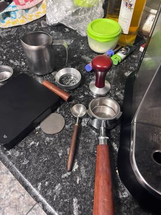 Cafetera Delonghi Dedica Plata