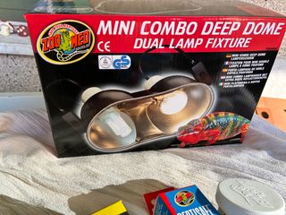 Terrario para reptiles con accesorios