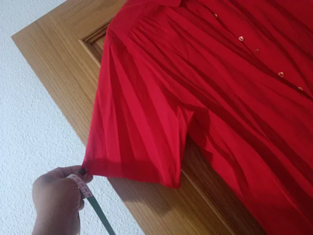 Blusa roja manga corta