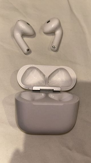 Airpods 4 Apple Blancos.
