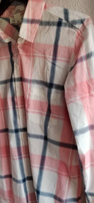 Camisa de cuadros rosa y blanca