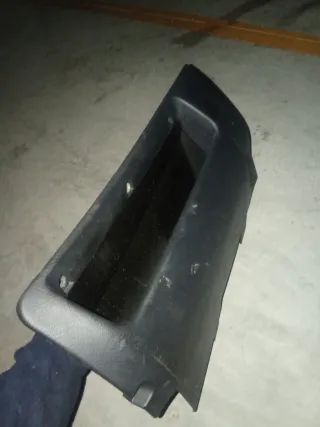 Guantera del conductor Audi A6 C4 100