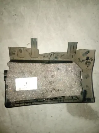 Guantera del conductor Audi A6 C4 100