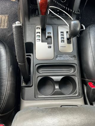 Mitsubishi Montero 2005