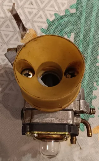 Carburador Walbro para motosierras y cortacésped