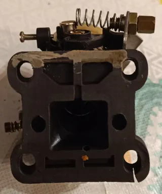 Carburador Walbro para motosierras y cortacésped